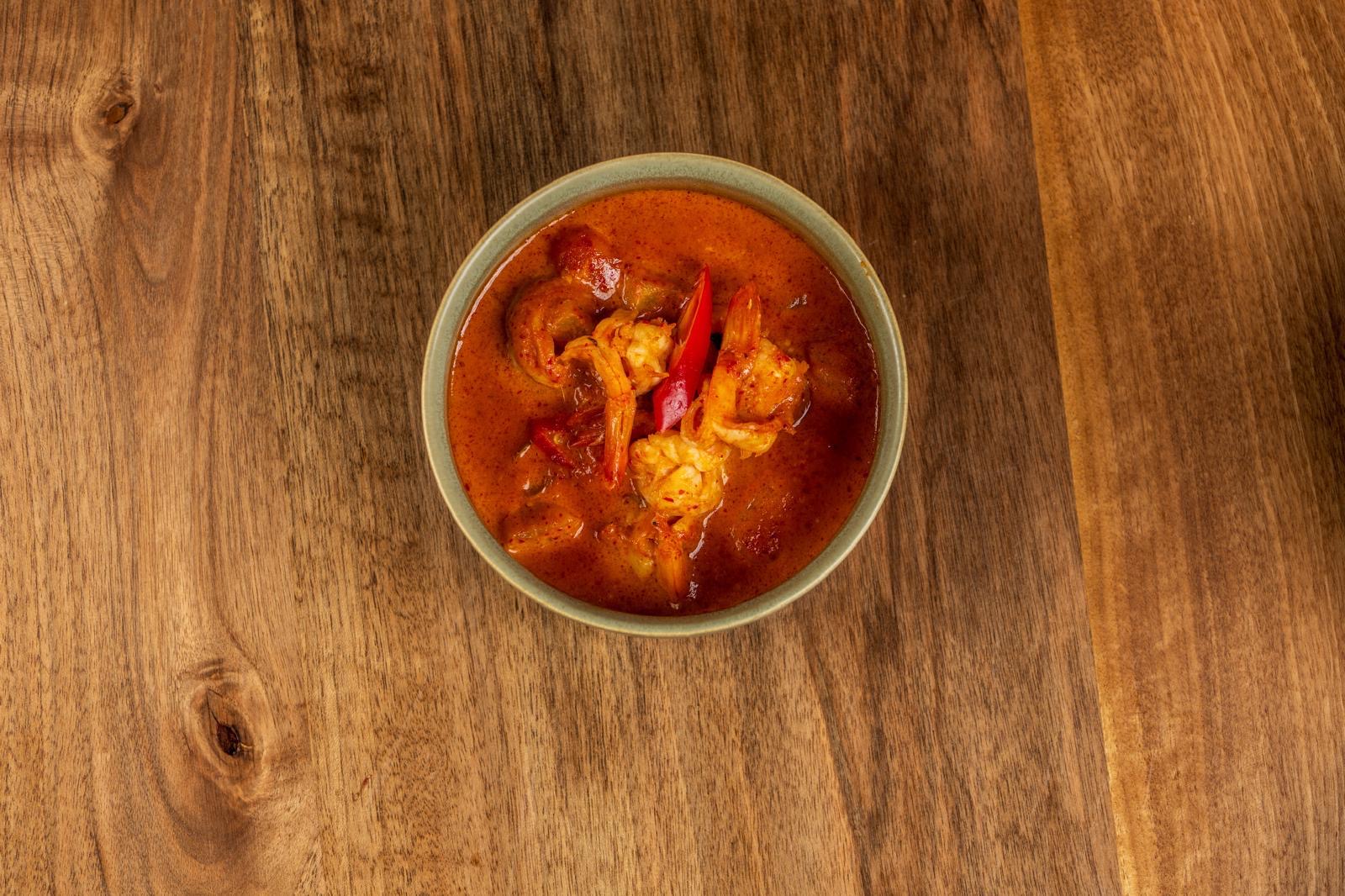Red Prawn Curry · แกงเผ็ดกุ้ง
