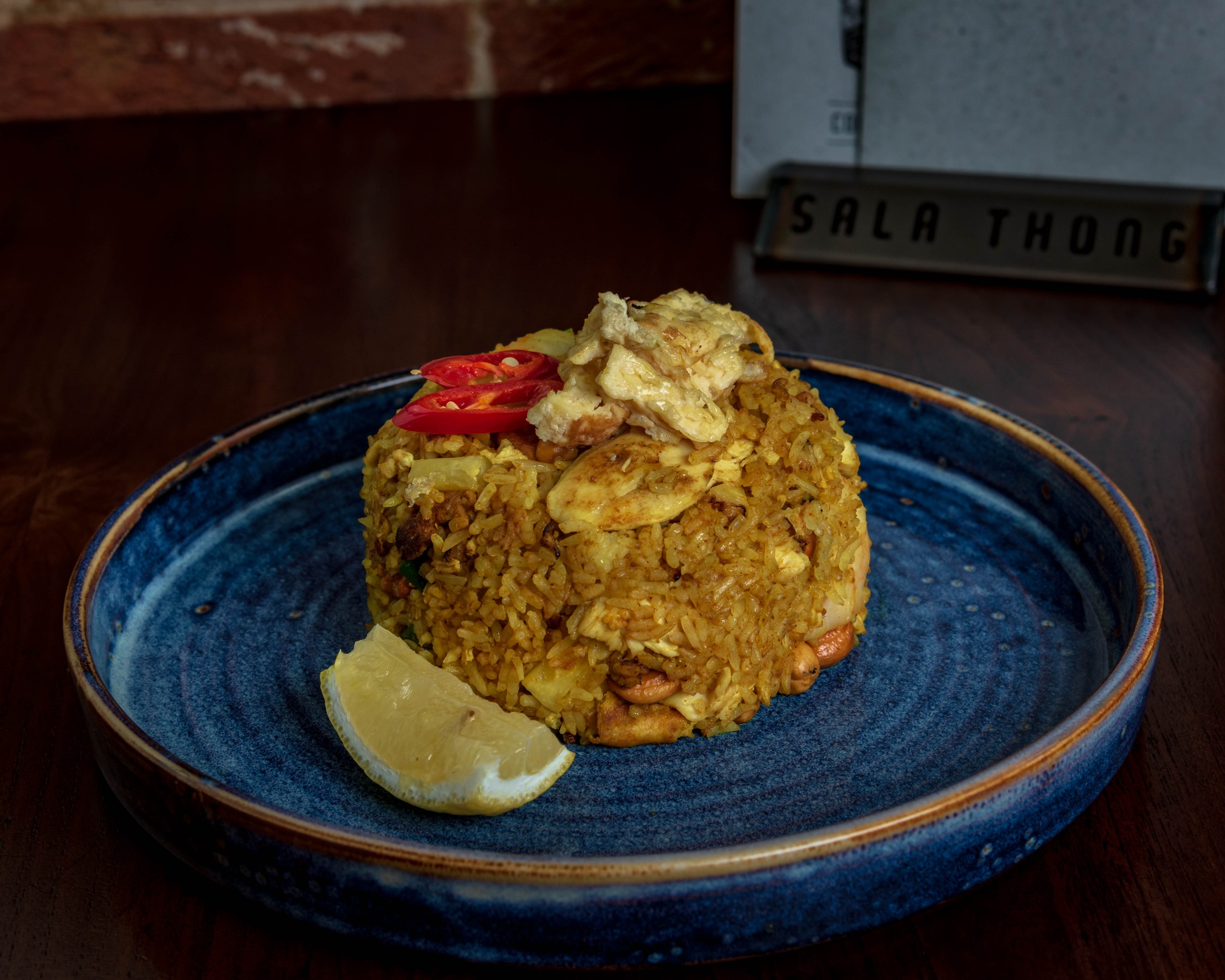 Pineapple fried rice with chicken and cashew